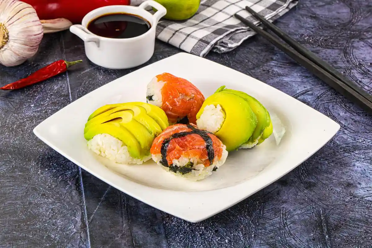 low sodium sushi meal recipes – salmon and avocado nigiri on a platter